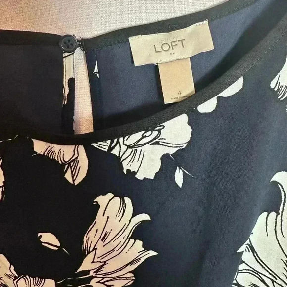 Ann Taylor Loft women’s dress, size 4 NWT - Picture 2 of 5